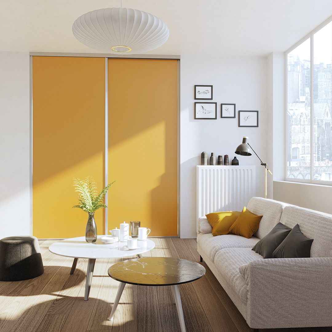 Portes de placard salon Jade argent brillant, décor jaune curry